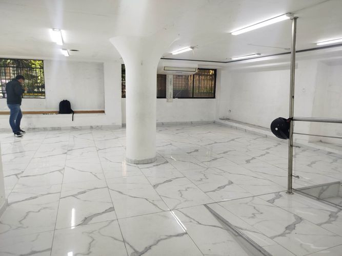 Local en arriendo en La Candelaria, Medellín, 170 m² · foto 5 de 6