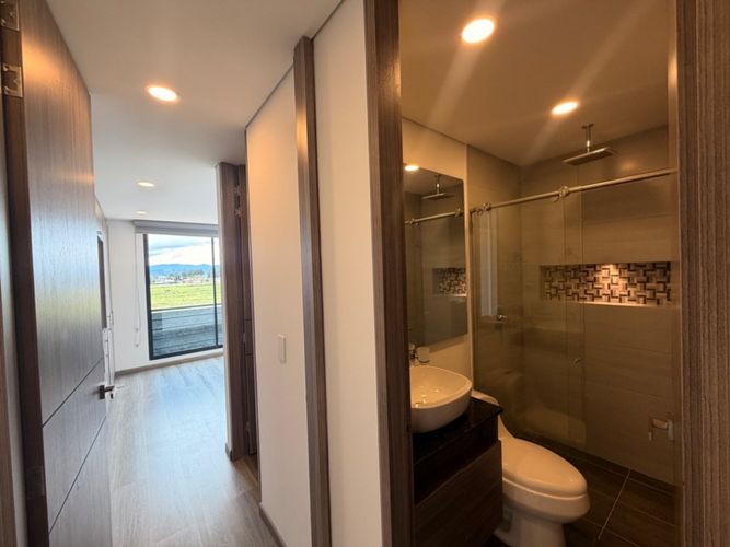 Apartamento de 2 alcobas en venta en Siberia, Cota, 98 m² · foto 10 de 17