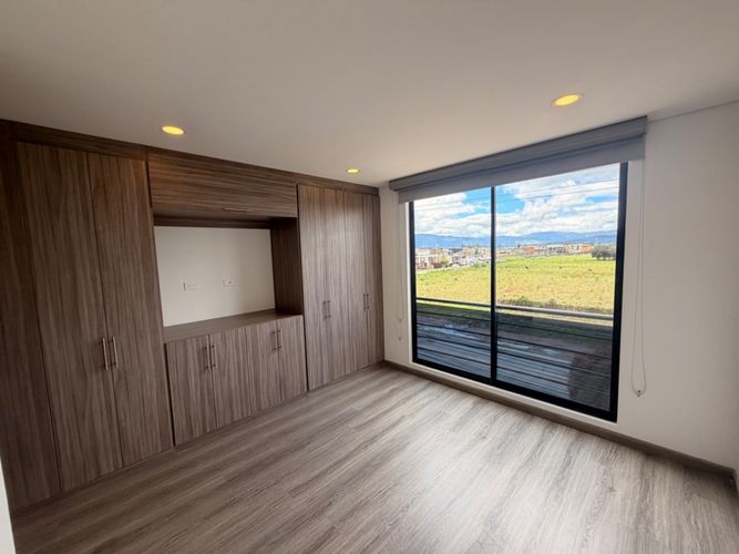 Apartamento de 2 alcobas en venta en Siberia, Cota, 98 m² · foto 12 de 17
