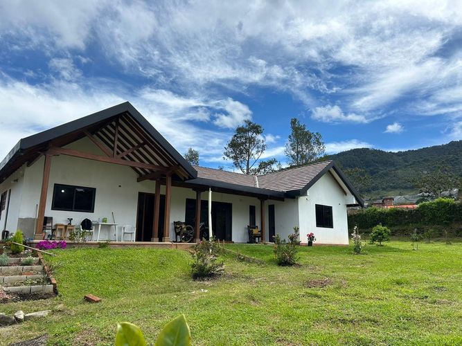 Casa de 3 alcobas en venta en El Carmen De Viboral, El Carmen de Viboral · foto 9 de 20