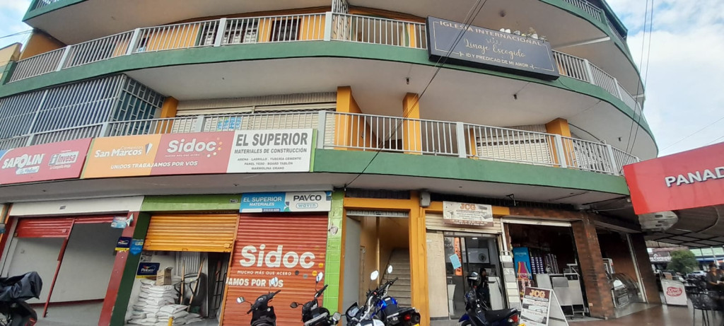 Apartamento en Arriendo en La Nueva Base, Cali en Urbanizacion La Base Planta Y Talleres