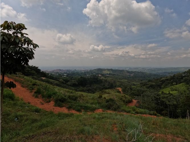 Lote en venta en La Buitrera, Cali, 40500 m² · foto 5 de 12