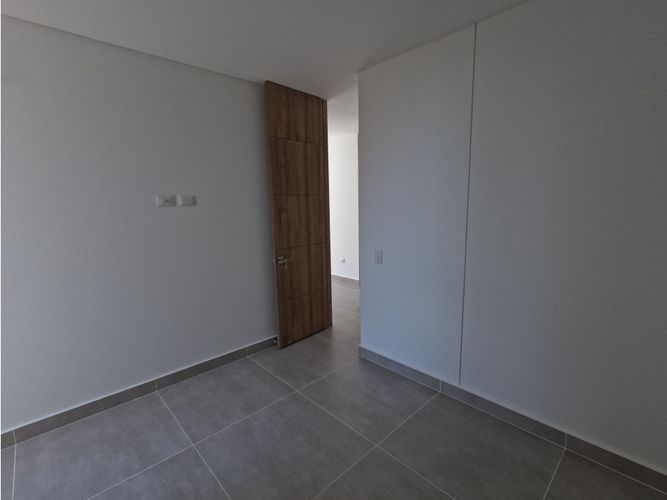 Apartamento de 3 alcobas en venta en Ciudad Jardin, Cali, 131 m² · foto 11 de 24