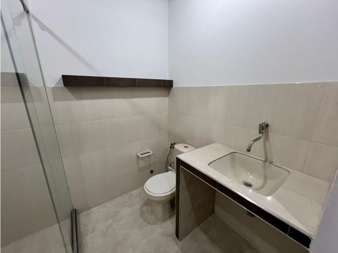 Oficina en venta en El Bosque, Cali, 225 m² · foto 14 de 24