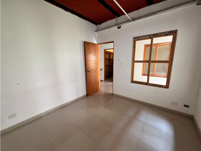 Oficina en venta en El Bosque, Cali, 225 m² · foto 19 de 24