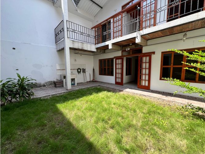 Oficina en venta en El Bosque, Cali, 225 m² · foto 21 de 24