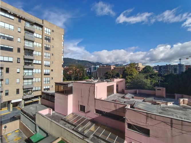 Apartaestudio en venta en Chico Norte, Bogotá, 24 m² · foto 3 de 15