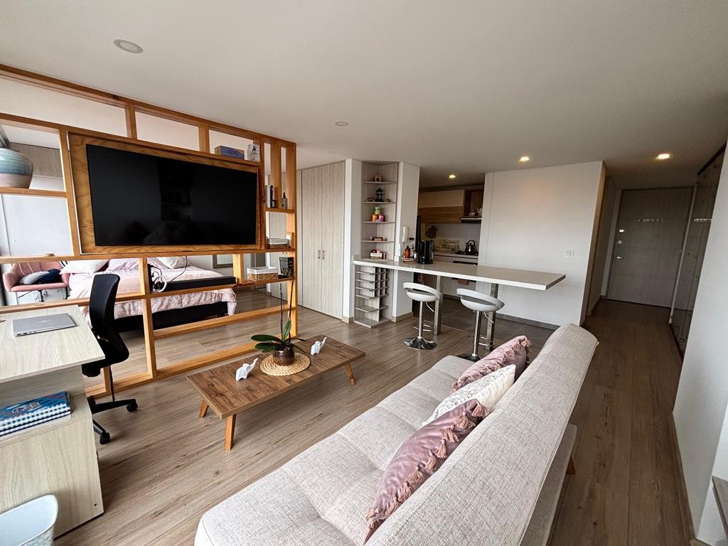 Apartamento en venta en Cedritos, Bogotá · foto 4 de 17