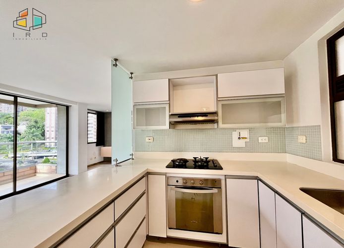 Apartamento de 2 alcobas en arriendo en Altos Del Poblado, Medellín, 72 m² · foto 3 de 24