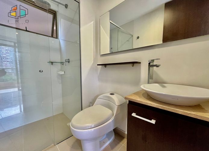 Apartamento de 2 alcobas en arriendo en Altos Del Poblado, Medellín, 72 m² · foto 16 de 24
