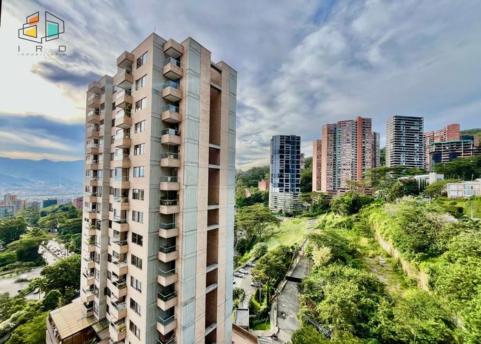 Apartamento de 2 alcobas en arriendo en Altos Del Poblado, Medellín, 72 m² · foto 22 de 24