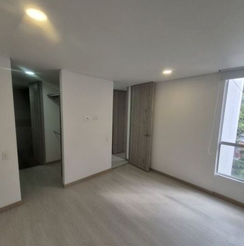 Apartamento de 2 alcobas en venta en Las Antillas, Envigado, 70 m² · foto 8 de 13