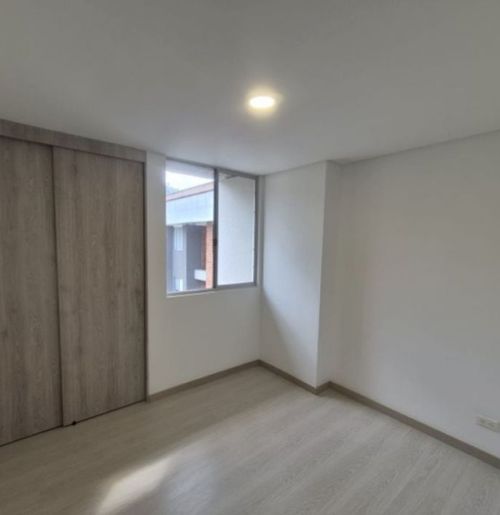 Apartamento de 2 alcobas en venta en Las Antillas, Envigado, 70 m² · foto 11 de 13