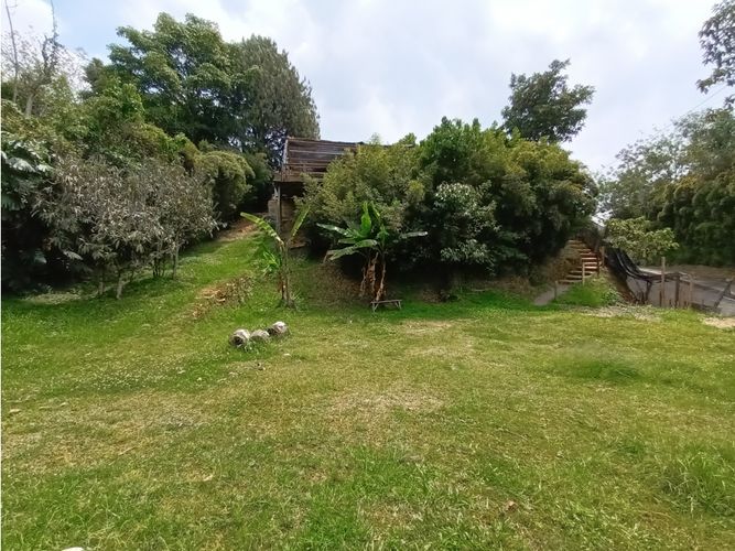 Casa de 3 alcobas en venta en Loma Del Chocho, Envigado, 190 m² · foto 2 de 12