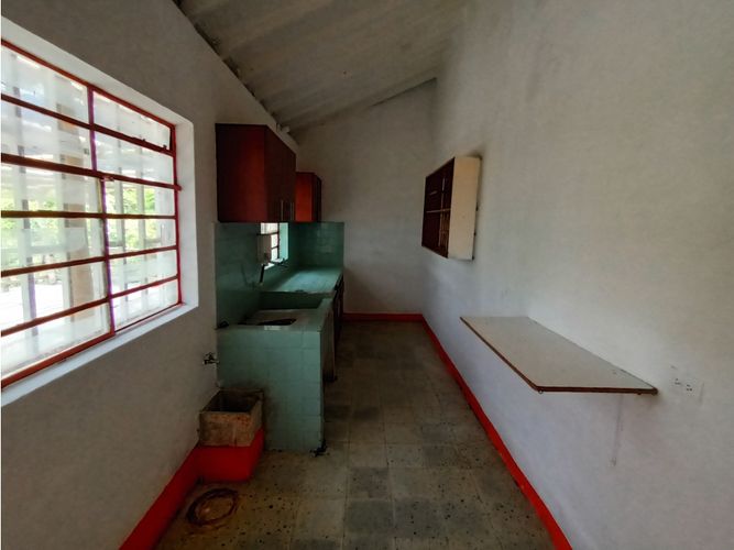 Casa de 3 alcobas en venta en Loma Del Chocho, Envigado, 190 m² · foto 5 de 12