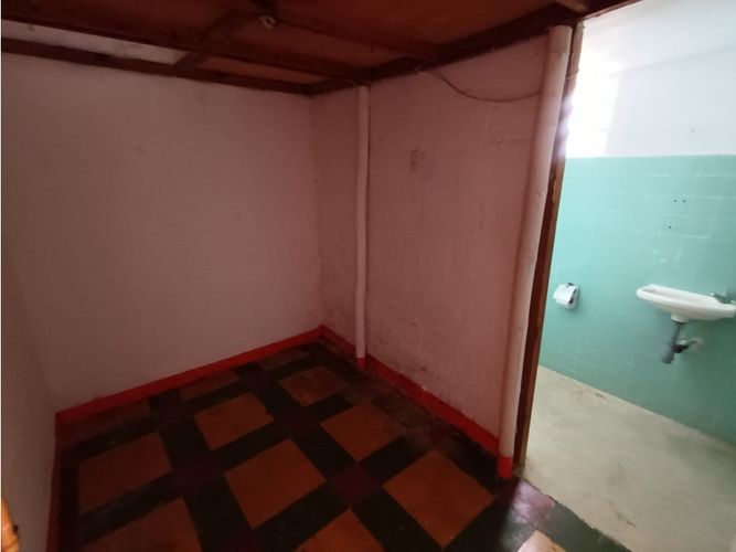 Casa de 3 alcobas en venta en Loma Del Chocho, Envigado, 190 m² · foto 7 de 12