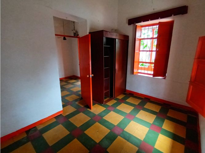 Casa de 3 alcobas en venta en Loma Del Chocho, Envigado, 190 m² · foto 8 de 12