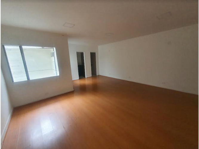 Oficina en arriendo en Cumbres, Envigado, 40 m² · foto 2 de 3