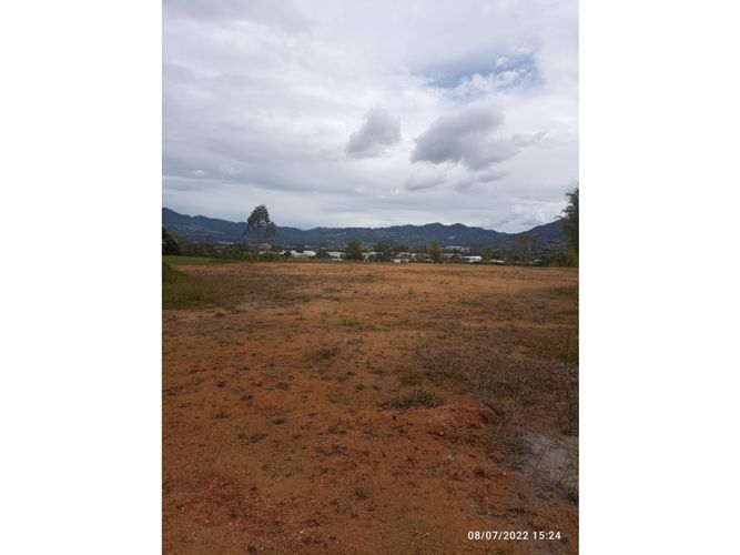 Lote en venta en Guamito, La Ceja, 3613 m² · foto 2 de 3