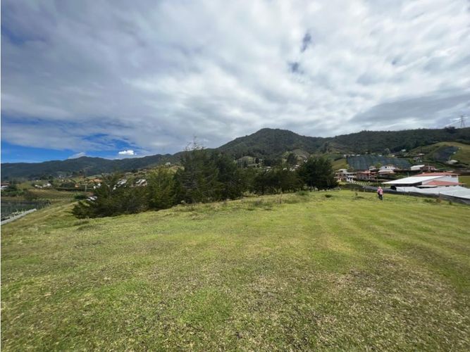Lote en venta en El Progreso, El Carmen de Viboral, 4060 m² · foto 2 de 7