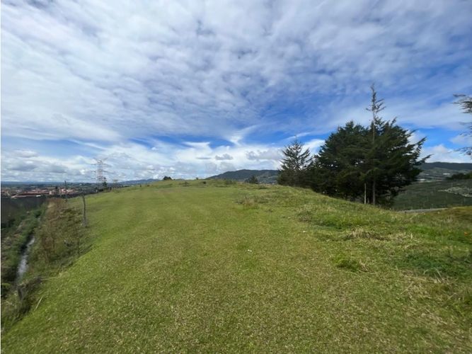 Lote en venta en El Progreso, El Carmen de Viboral, 4060 m² · foto 3 de 7