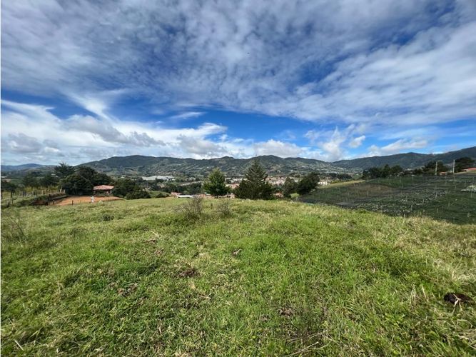 Lote en venta en El Progreso, El Carmen de Viboral, 4060 m² · foto 5 de 7