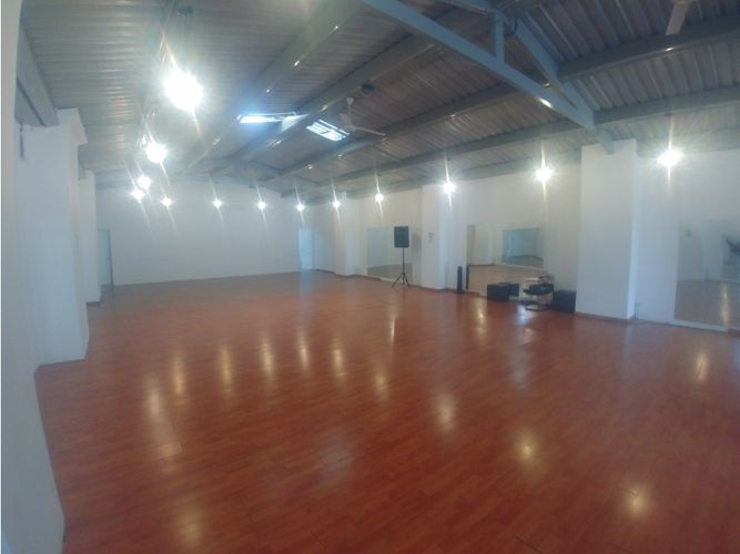 Local en arriendo en Obrero, Envigado, 240 m² · foto 2 de 14