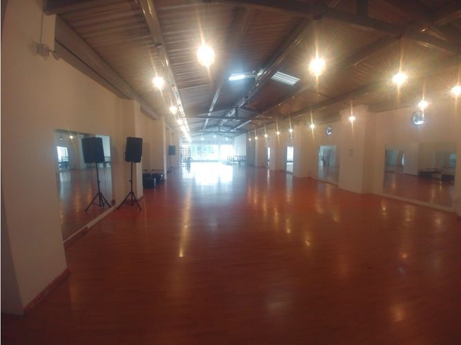 Local en arriendo en Obrero, Envigado, 240 m² · foto 3 de 14