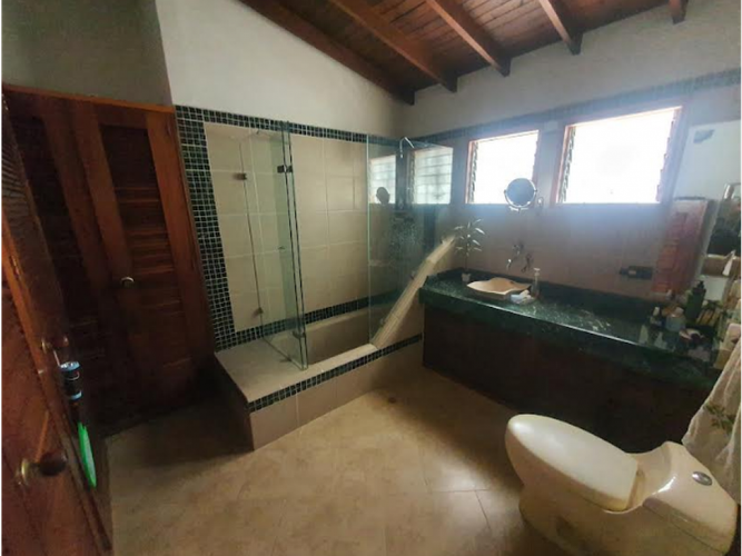 Local en arriendo en El Portal, Envigado, 300 m² · foto 12 de 14