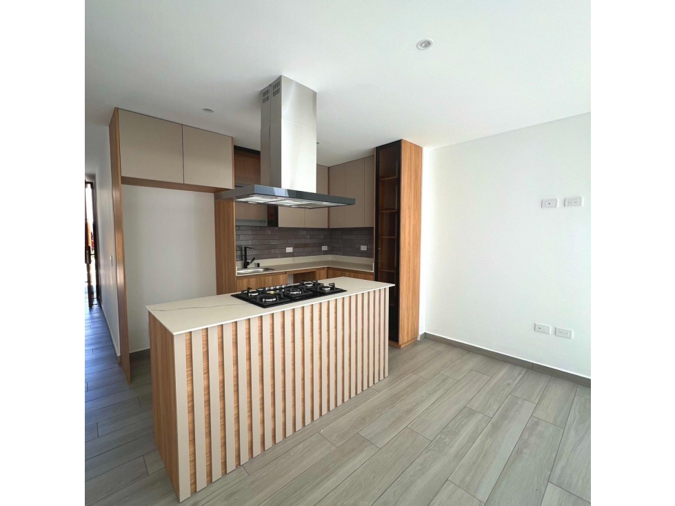 Casa de 3 alcobas en venta en La Ceja, 148 m² · foto 2 de 13