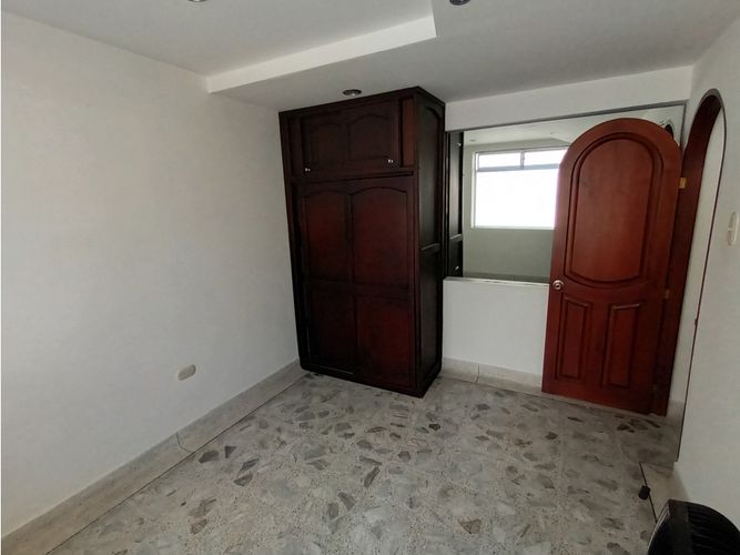 Edificio en arriendo en Conquistadores, Medellín, 614 m² · foto 12 de 24