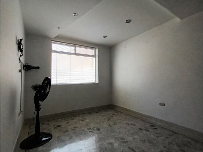Edificio en arriendo en Conquistadores, Medellín, 614 m² · foto 19 de 24