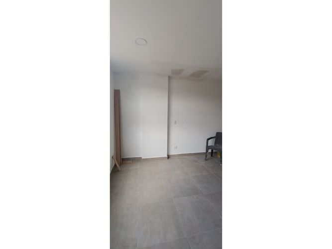 Casa de 5 alcobas en venta en El Porvenir, Rionegro, 240 m² · foto 2 de 17