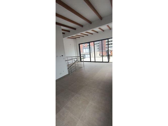 Casa de 5 alcobas en venta en El Porvenir, Rionegro, 240 m² · foto 9 de 17