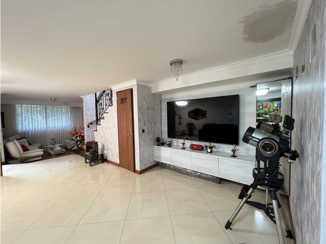 Casa de 3 alcobas en venta en El Trianon, Envigado, 97 m² · foto 3 de 22
