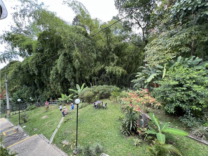 Casa de 3 alcobas en venta en El Trianon, Envigado, 97 m² · foto 21 de 22