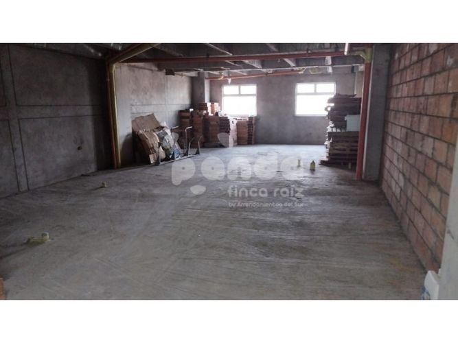 Bodega en arriendo en Los Naranjos, Envigado, 774 m² · foto 4 de 8