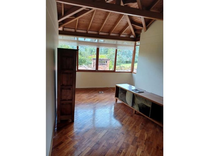 Casa de 6 alcobas en venta en Llano Grande, Rionegro, 400 m² · foto 11 de 20