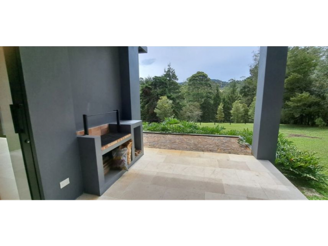 Casa de 3 alcobas en venta en El Capiro, Rionegro, 310 m² · foto 11 de 17
