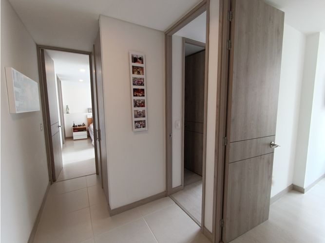 Apartamento en venta en Loma Del Esmeraldal, La Estrella · foto 5 de 18