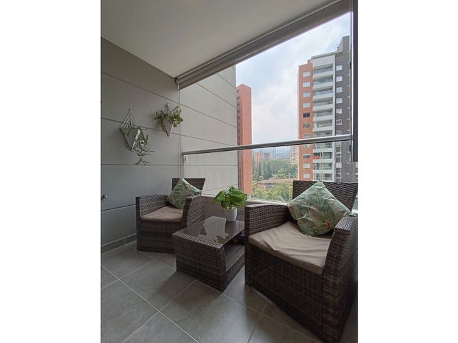 Apartamento en venta en Loma Del Esmeraldal, La Estrella · foto 17 de 18