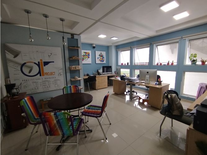 Oficina en arriendo en El Poblado, Medellín, 30 m² · foto 2 de 7