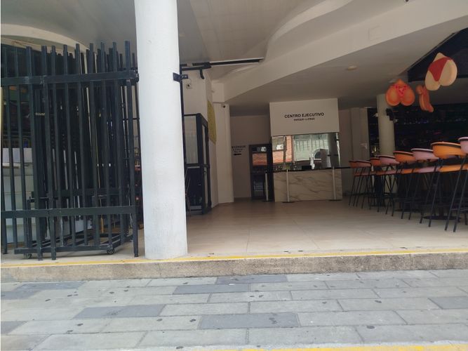 Oficina en arriendo en El Poblado, Medellín, 30 m² · foto 4 de 7