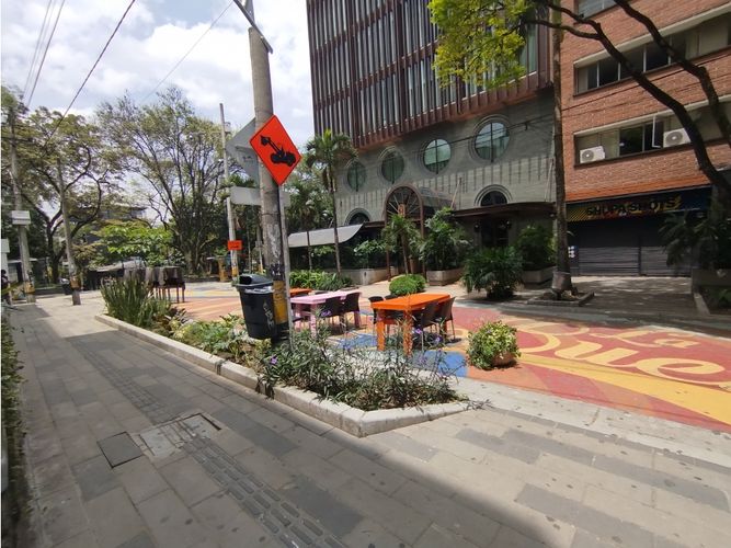 Oficina en arriendo en El Poblado, Medellín, 30 m² · foto 7 de 7