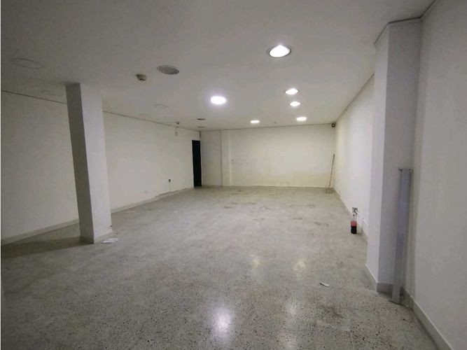 Local en venta en Prados De Sabaneta, Envigado, 60 m² · foto 3 de 4