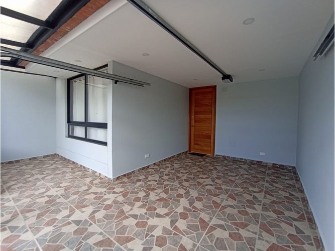 Casa de 3 alcobas en venta en La Ceja, 144 m² · foto 4 de 16