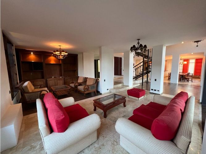 Casa de 6 alcobas en venta en Llano Grande, Rionegro, 1000 m² · foto 8 de 24