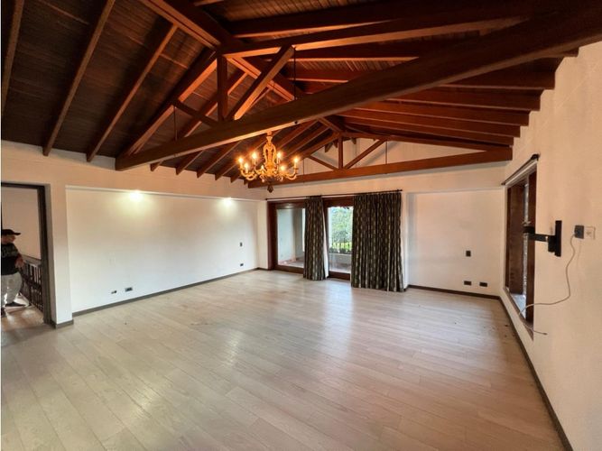 Casa de 6 alcobas en venta en Llano Grande, Rionegro, 1000 m² · foto 16 de 24