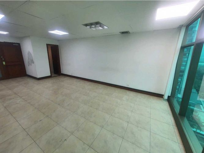 Oficina en arriendo en Milla De Oro, Medellín, 66 m² · foto 4 de 5