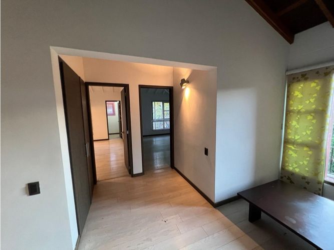 Casa de 6 alcobas en venta en Llano Grande, Rionegro, 1000 m² · foto 18 de 24
